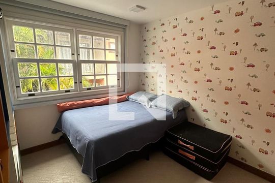 Quarto de casa de condomínio à venda com 4 quartos, 377m² em Badu, Niterói