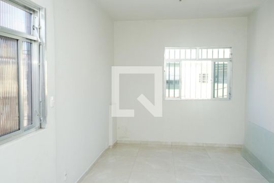 Sala de apartamento para alugar com 3 quartos, 150m² em Centro, Mesquita