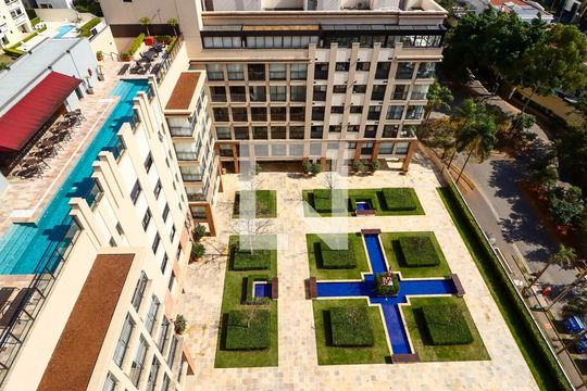 Vista Sala  de apartamento à venda com 3 quartos, 178m² em Jardim Panorama, São Paulo