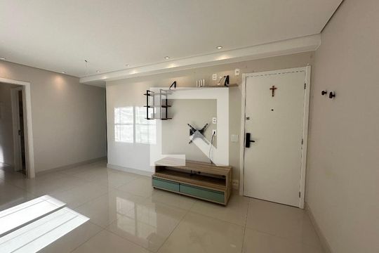 Sala de apartamento para alugar com 2 quartos, 72m² em Tamboré, Barueri