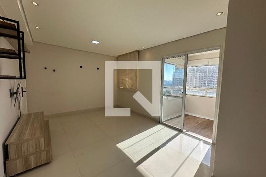Sala de apartamento para alugar com 2 quartos, 72m² em Tamboré, Barueri