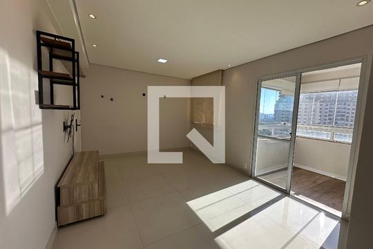 Sala de apartamento para alugar com 2 quartos, 72m² em Tamboré, Barueri