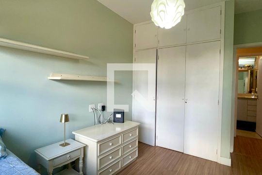 Quarto 1 de apartamento para alugar com 2 quartos, 121m² em Perdizes, São Paulo