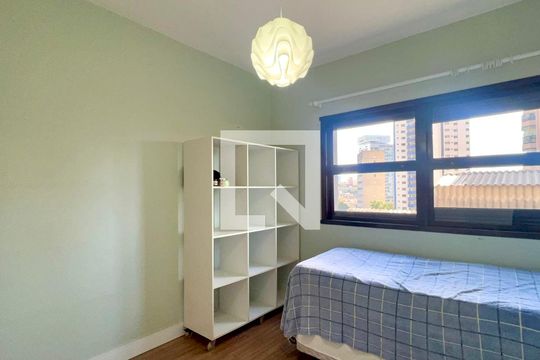 Quarto 1 de apartamento para alugar com 2 quartos, 121m² em Perdizes, São Paulo