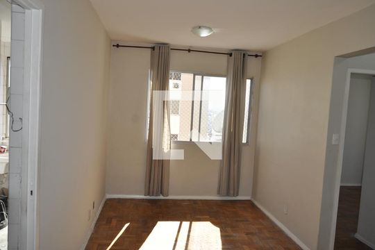 Apartamento para alugar com 2 quartos, 55m² em Grajaú, Rio de Janeiro