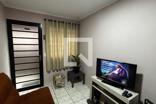 Sala de apartamento à venda com 2 quartos, 46m² em Vila Aquilino, Santo André
