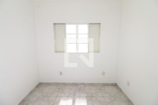 Quarto de casa para alugar com 3 quartos, 380m² em Jardim Satélite, São José dos Campos