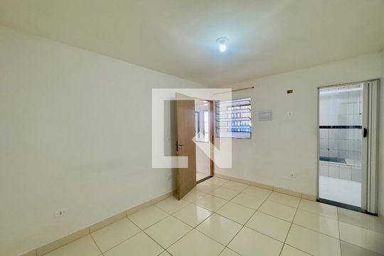 Quarto 2 de casa para alugar com 3 quartos, 90m² em Jardim Valeria, Guarulhos