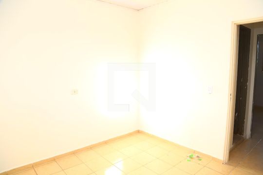 Apartamento 1 - Quarto 2 do andar superior de apartamento para alugar com 2 quartos, 91m² em Vila Maria, Aparecida de Goiânia