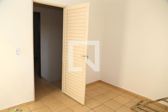 Apartamento 1 - Quarto 2 do andar superior de apartamento para alugar com 2 quartos, 91m² em Vila Maria, Aparecida de Goiânia