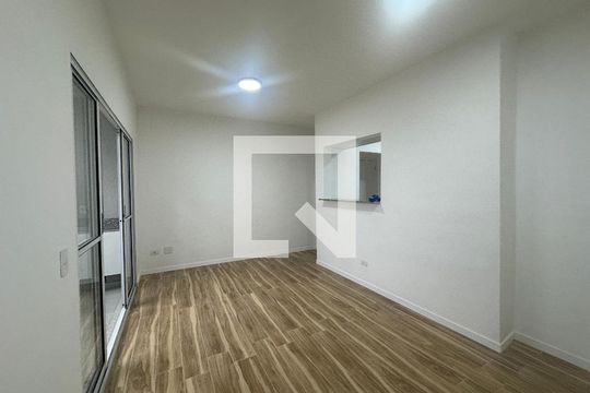 Sala de apartamento para alugar com 3 quartos, 72m² em Jardim Maria Helena, Barueri