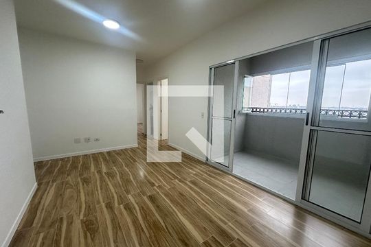 Sala de apartamento para alugar com 3 quartos, 72m² em Jardim Maria Helena, Barueri