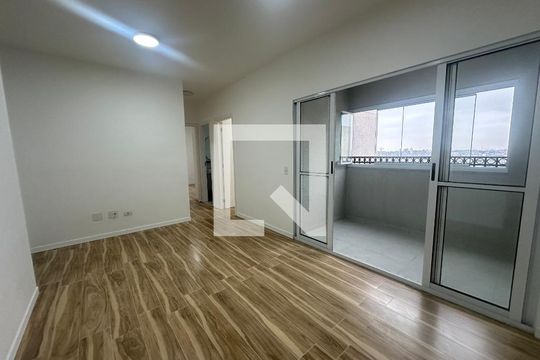 Sala de apartamento para alugar com 3 quartos, 72m² em Jardim Maria Helena, Barueri