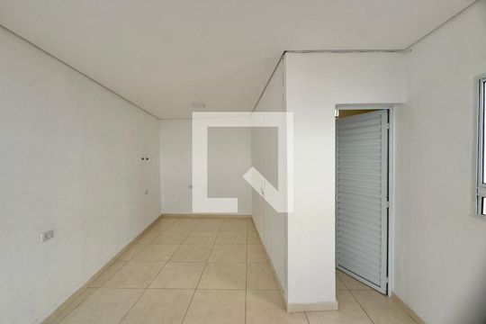 Studio de casa para alugar com 1 quarto, 35m² em Jardim das Oliveiras 2, Guarulhos