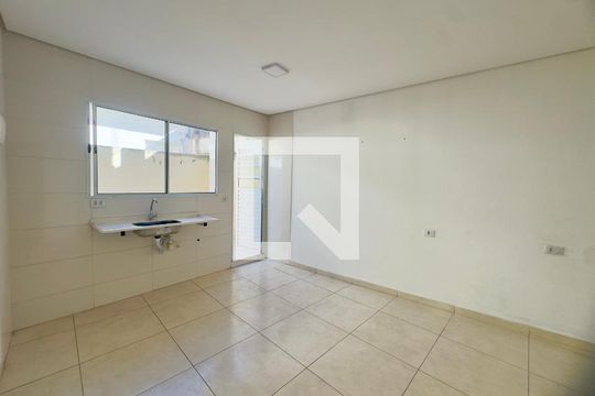 Casa para alugar com 1 quarto, 35m² em Jardim das Oliveiras 2, Guarulhos