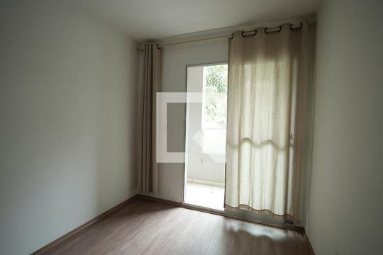Sala de apartamento para alugar com 1 quarto, 42m² em Utinga, Santo André