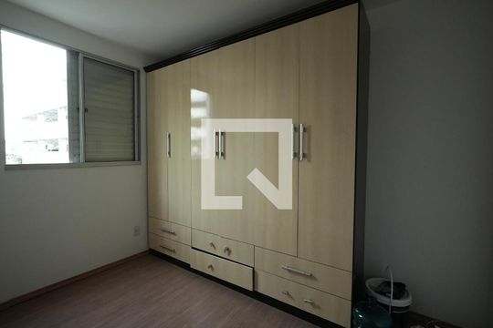 Quarto 1 de apartamento para alugar com 1 quarto, 42m² em Utinga, Santo André