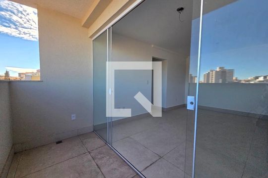 Sala - Varanda  de apartamento à venda com 3 quartos, 82m² em Padre Eustáquio, Belo Horizonte