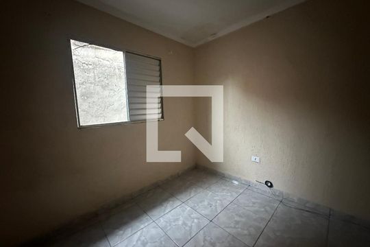 Quarto 1 de casa para alugar com 2 quartos, 50m² em Parque Imperial, Barueri
