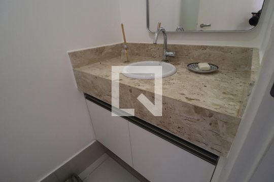 Lavabo de apartamento para alugar com 3 quartos, 110m² em Jardim Karaíba, Uberlândia