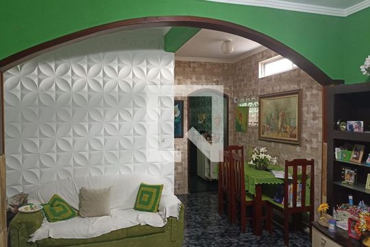 Sala de casa para alugar com 4 quartos, 220m² em Boaçu, São Gonçalo