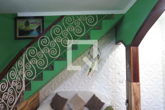 Sala de casa para alugar com 4 quartos, 220m² em Boaçu, São Gonçalo