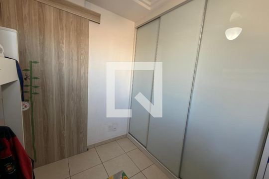 Apartamento à venda com 3 quartos, 75m² em Residencial Solar Montparnasse, Brasília