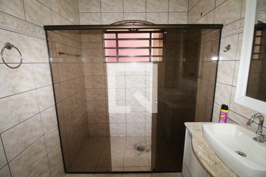 Banheiro de casa para alugar com 3 quartos, 228m² em Vila Tesouro, São José dos Campos