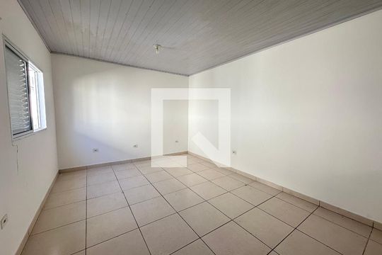 Kitnet de casa para alugar com 1 quarto, 25m² em Parque Sao Vicente, São Vicente