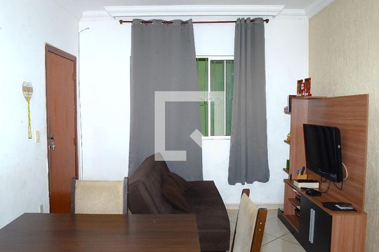 Sala de apartamento para alugar com 2 quartos, 78m² em Goiânia, Belo Horizonte