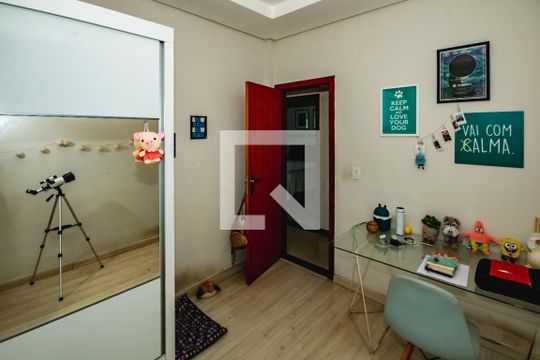 Apartamento à venda com 3 quartos, 179m² em Planalto, Belo Horizonte