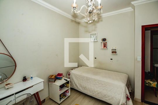 Apartamento à venda com 3 quartos, 179m² em Planalto, Belo Horizonte