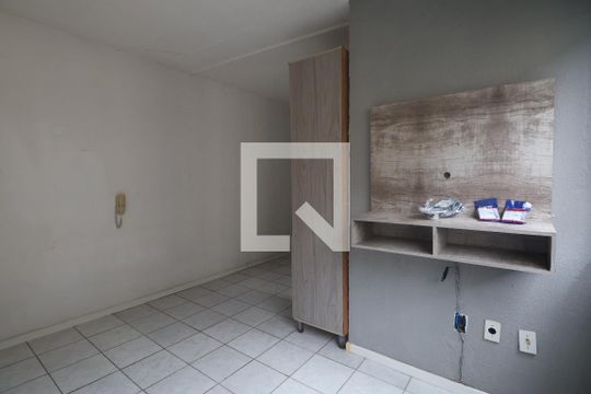 Apartamento à venda com 2 quartos, 45m² em Niterói, Canoas