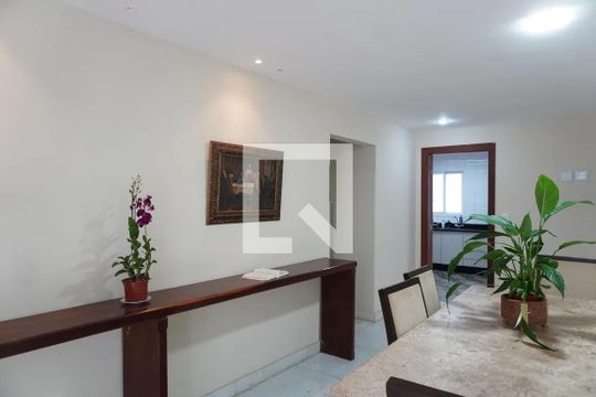 Sala de casa para alugar com 5 quartos, 400m² em Mangabeiras, Belo Horizonte