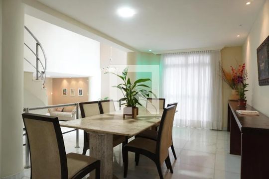 Sala de casa para alugar com 5 quartos, 400m² em Mangabeiras, Belo Horizonte