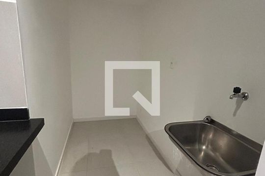 Cozinha de apartamento para alugar com 1 quarto, 50m² em Laranjeiras, Rio de Janeiro