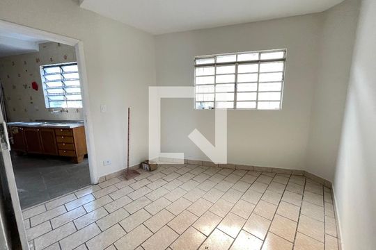 Sala de casa para alugar com 3 quartos, 166m² em Vila Nova Alba, São Paulo