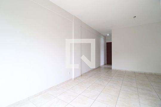 Sala de apartamento para alugar com 3 quartos, 75m² em Jardim Patricia, Uberlândia