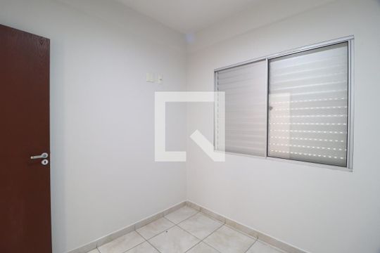 Quarto 1 de apartamento para alugar com 3 quartos, 75m² em Jardim Patricia, Uberlândia