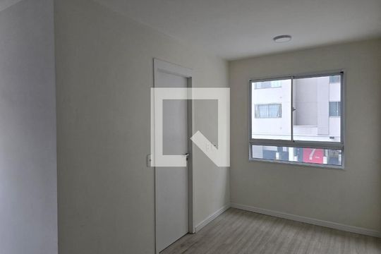 Apartamento à venda com 2 quartos, 36m² em Vila das Bandeiras, Guarulhos