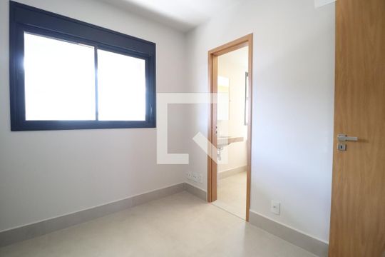 Suíte de apartamento para alugar com 3 quartos, 110m² em Jardim Sul, Uberlândia