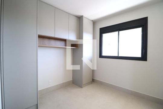 Suíte de apartamento para alugar com 3 quartos, 110m² em Jardim Sul, Uberlândia