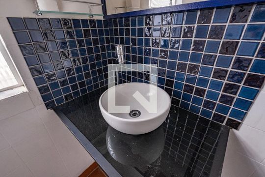 Banheiro de casa para alugar com 1 quarto, 80m² em Pinheiros, São Paulo