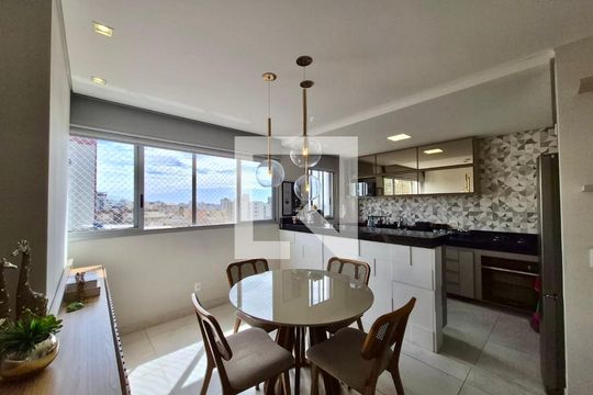 Sala e sala de jantar  de apartamento à venda com 3 quartos, 168m² em Jardim America, Belo Horizonte