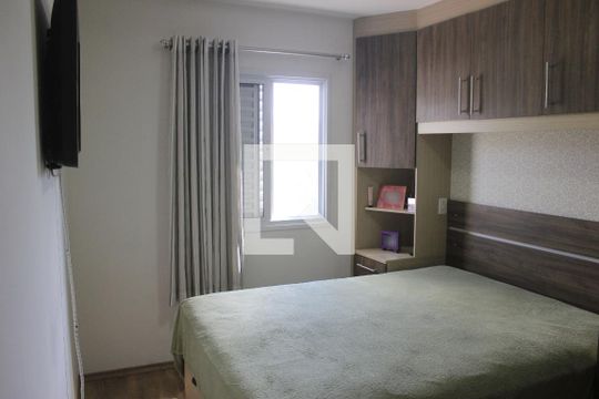 Quarto 1 de apartamento para alugar com 2 quartos, 60m² em Jardim Nova Taboao, Guarulhos