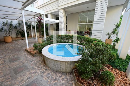 Apartamento para alugar com 2 quartos, 65m² em Setor Bueno, Goiânia