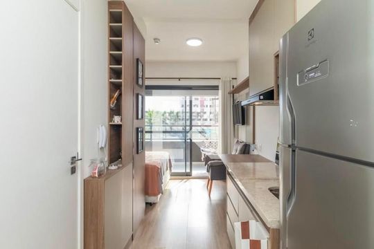 Cozinha de kitnet/studio à venda com 1 quarto, 26m² em Vila Cordeiro, São Paulo