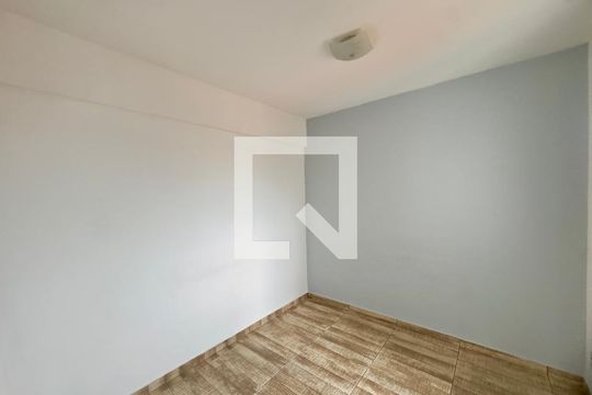 Quarto 2 de apartamento para alugar com 3 quartos, 57m² em Jardim Santa Clara, Guarulhos