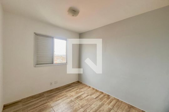 Apartamento para alugar com 3 quartos, 57m² em Jardim Santa Clara, Guarulhos
