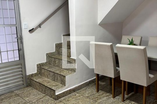 Sala de casa para alugar com 4 quartos, 125m² em Jardim Ipanema (zona Oeste), São Paulo